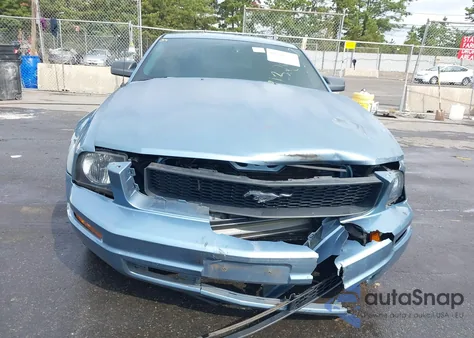 2006 Ford Mustang V6 z USA, uszkodzony, nr VIN 1ZVHT80N765166870